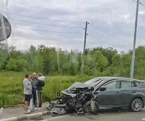 На повороте не справился с управлением