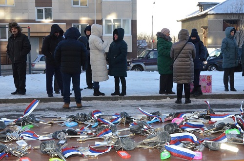 В новый год в новых квартирах