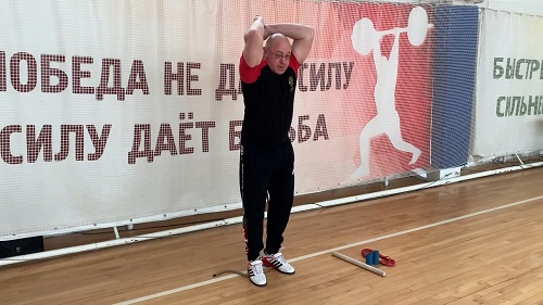Евгений Борозна приглашает на тренировки по мас-рестлингу в домашних условиях