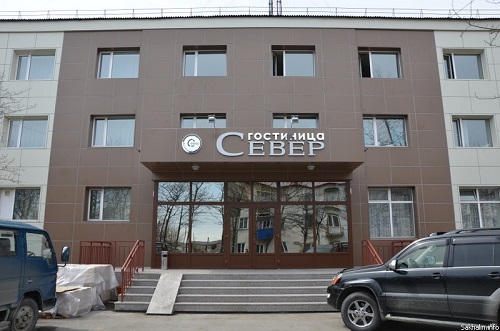 Двое с COVID, не считая приезжего