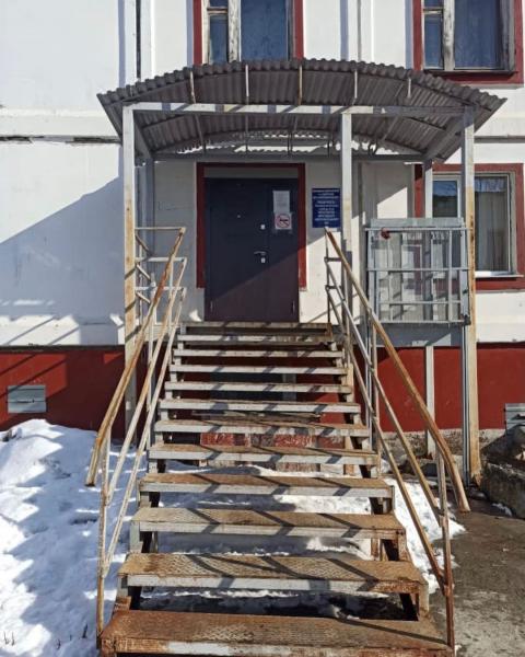 В поселке Вахрушев хотели, но не стали сокращать штатные единицы медработников врачебной амбулатории 