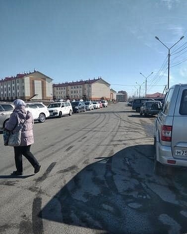 Тесно парковаться
