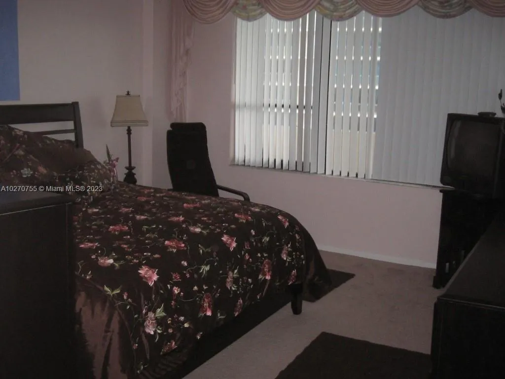 Vera Realty