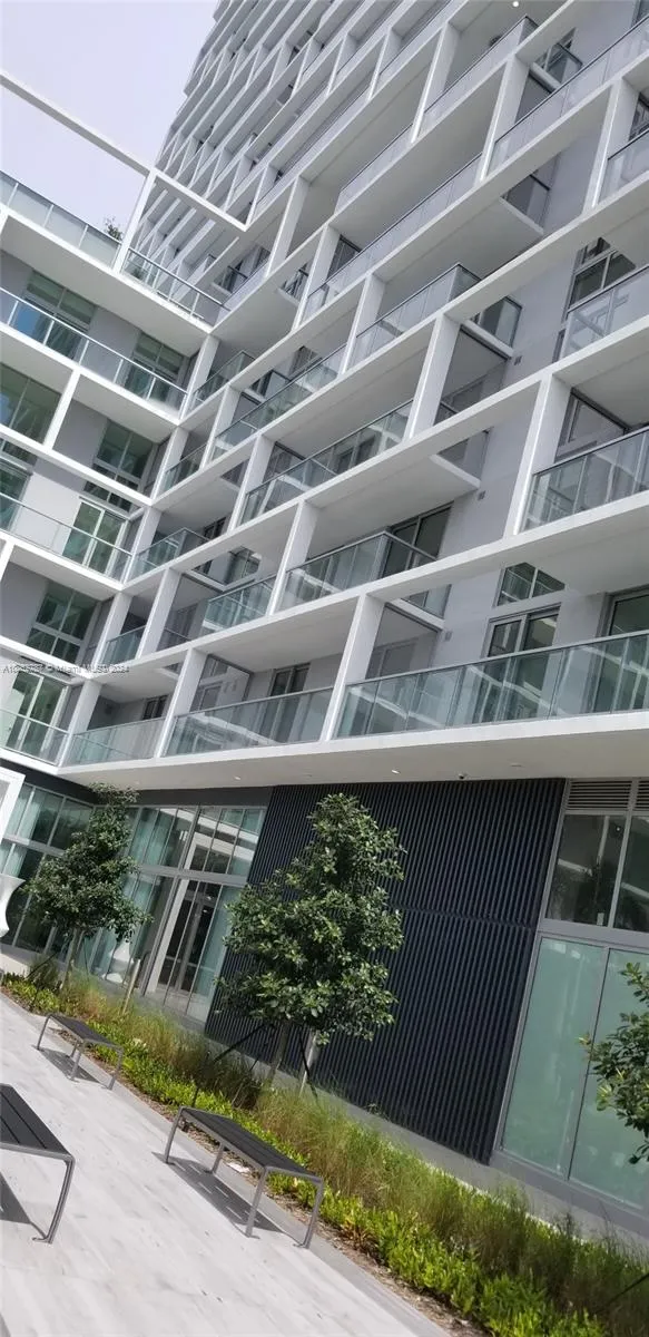Vera Realty