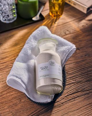 Молоко для ванны «Апельсин &amp; Корица» в аптекарском стекле