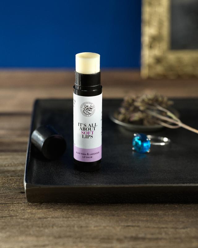 Бальзам для губ увлажняющий «Алоэ вера &amp; Лаванда»