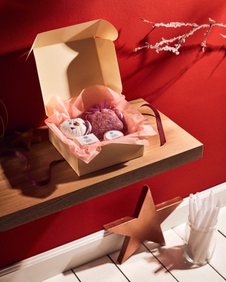 Подарочный набор «Лепестки роз»