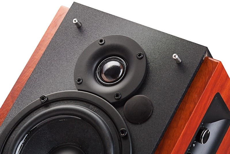 Edifier R1700 ВТ Black {2.0 Активные, 2 x 33W RMS, 85 дБА, дерево, беспроводной пульт ДУ}
