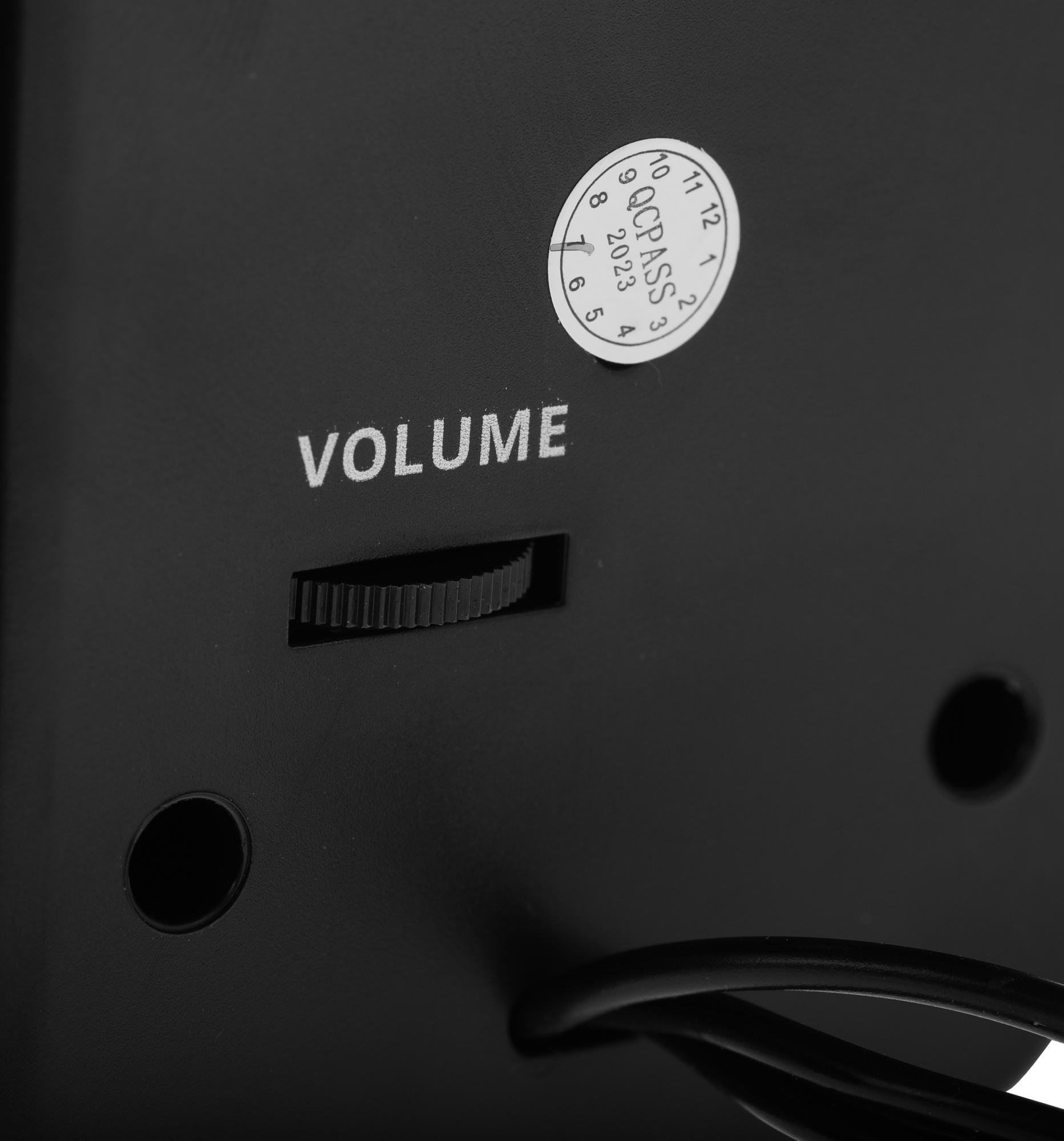 SVEN 130, черный (6 Вт, питание USB)