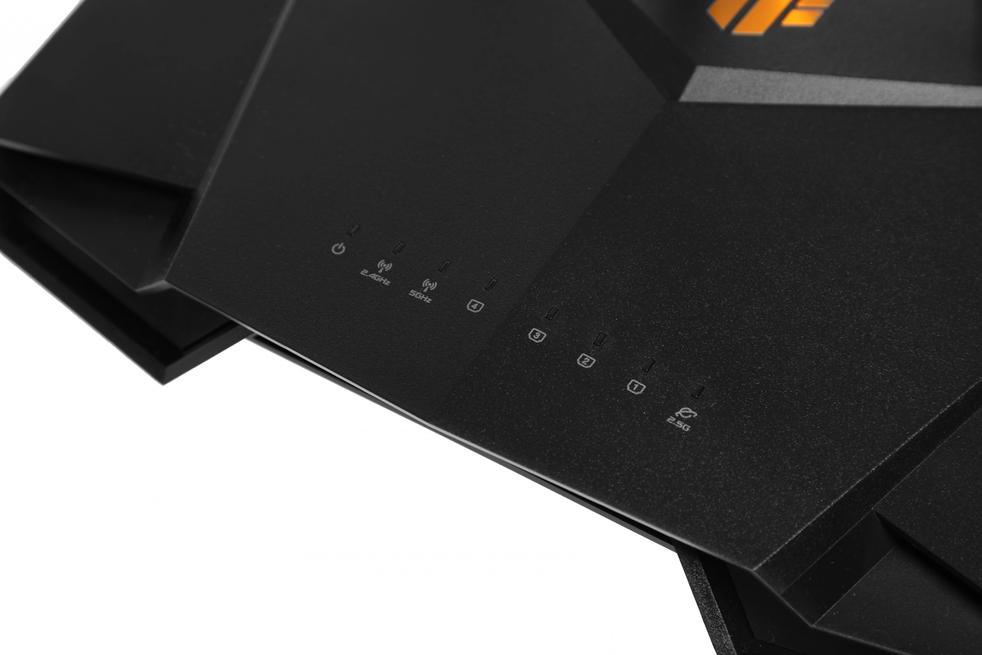 ASUS TUF-AX4200 Роутер беспроводной  4 LAN, 2500 Мбит/с, 1000 Мбит/с, 4 (802.11n), 5 (802.11ac), 6 (802.11ax), 1 x USB 3.2, 3G, 4G/LTE, IPv6 черный