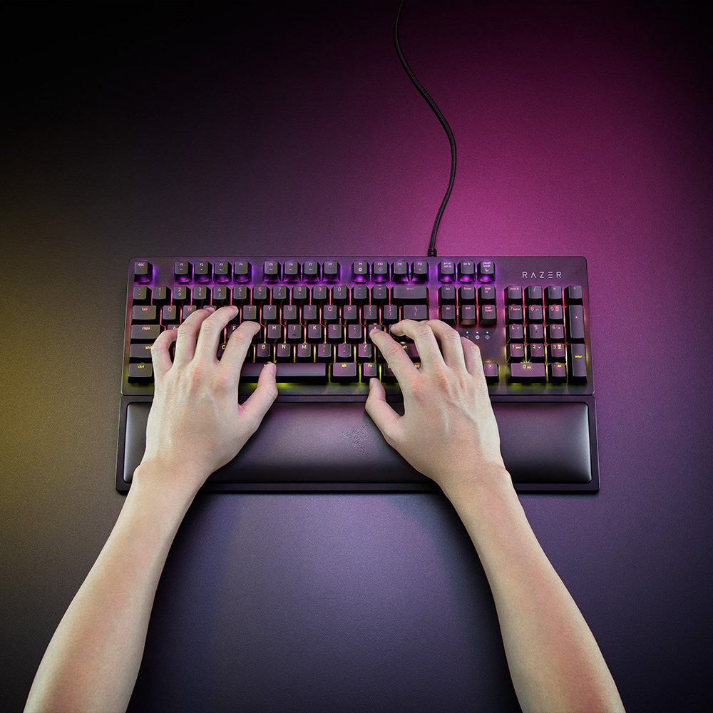 Razer Ergonomic Wrist RestProForFull-sized Keyboards