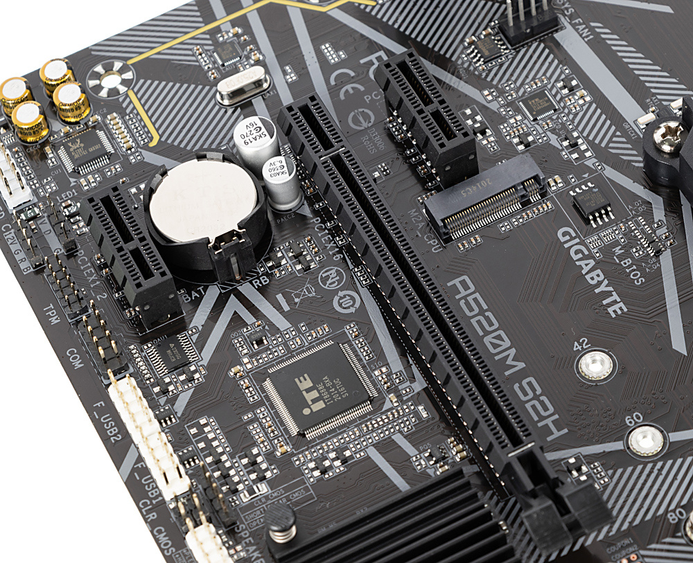 Gigabyte A520M S2H {Soc-AM4 AMD A520 2xDDR4 mATX AC`97 8ch(7.1) GbLAN RAID+VGA+DVI+HDMI}