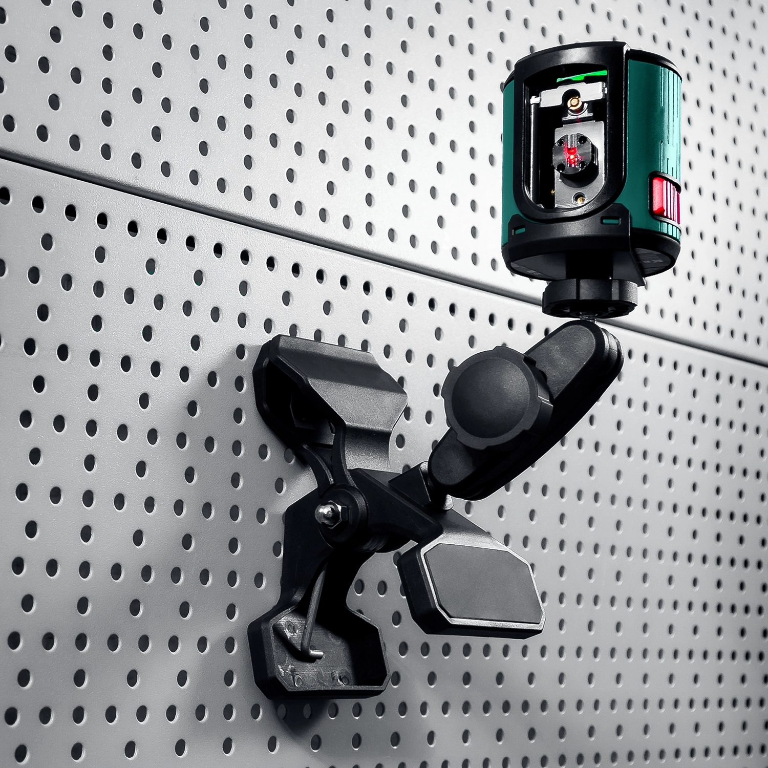 KRAFTOOL CL 20 #5 нивелир лазерный, 20 м, IP54,, точн. +/-0,2 мм/м, держатель, в кейсе (34700-5)