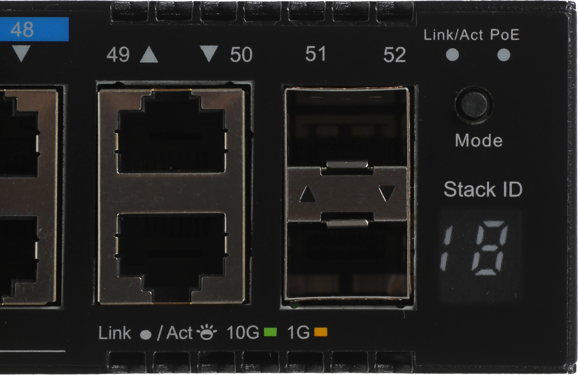 D-Link DGS-1520-52MP/A1A Управляемый L3 стекируемый коммутатор с 44 портами 10/100/1000Base-T, 4 портами 100/1000/2.5GBase-T, 2 портами 10GBase-T и 2 портами 10GBase-X SFP+ (PoE-бюджет 370 Вт)