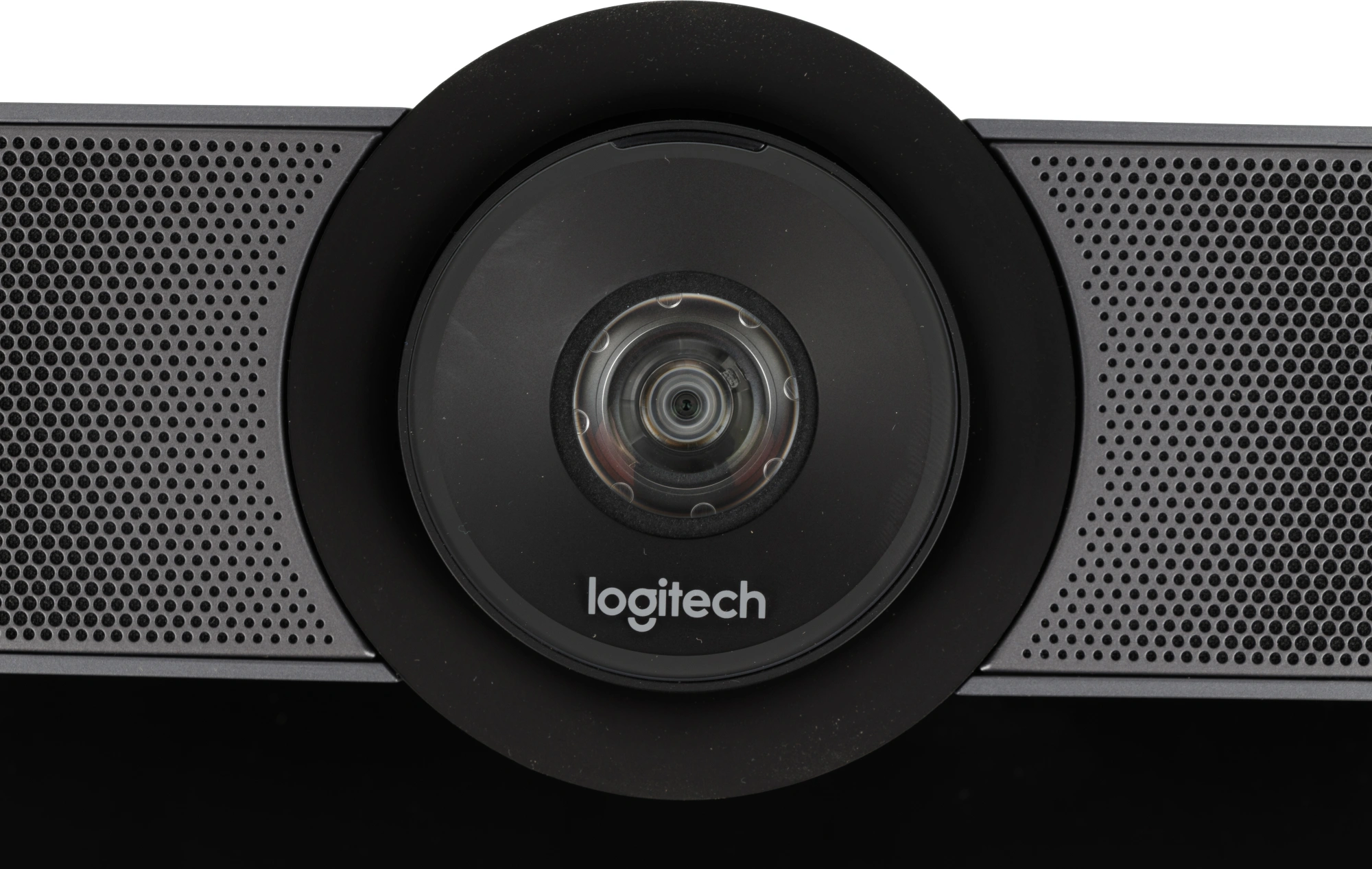 960-001102 Logitech MeetUp ConferenceCam [Ultra HD 4K, 2160p/30fps, пульт ДУ, интегрированная аудиосистема, USB-кабель 5м, в комплекте крепление и фурнитура для установки на стене]