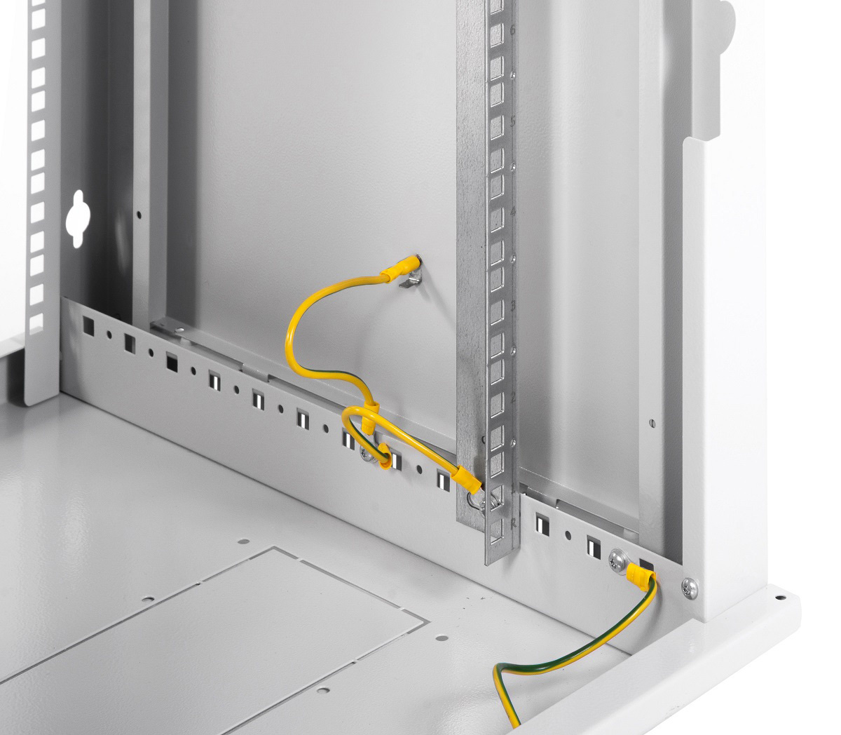ЦМО Шкаф телекоммуникационный настенный разборный 15U (600х650) дверь металл (ШРН-Э-15.650.1) (1 коробка) ЦМО Шкаф телекоммуникационный настенный разборный 15U (600х650) дверь металл (ШРН-Э-15.650.1) (1 коробка)