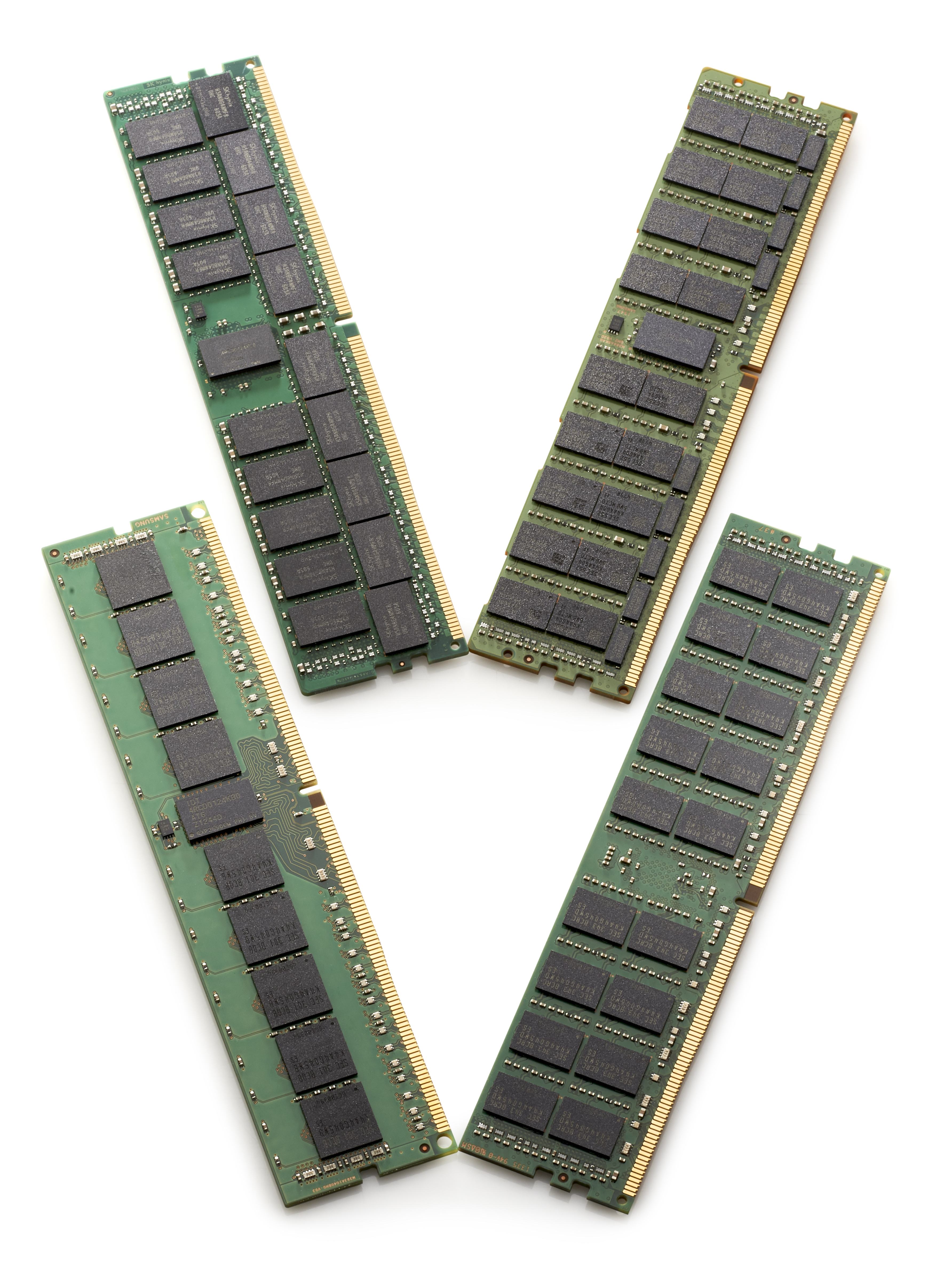 Модуль оперативной памяти 815098-K21: HPE 16GB (1x16GB) Single Rank x4 DDR4-2666 CAS-19-19-19 Registered Smart Memory Kit (для систем с процессорами Intel)