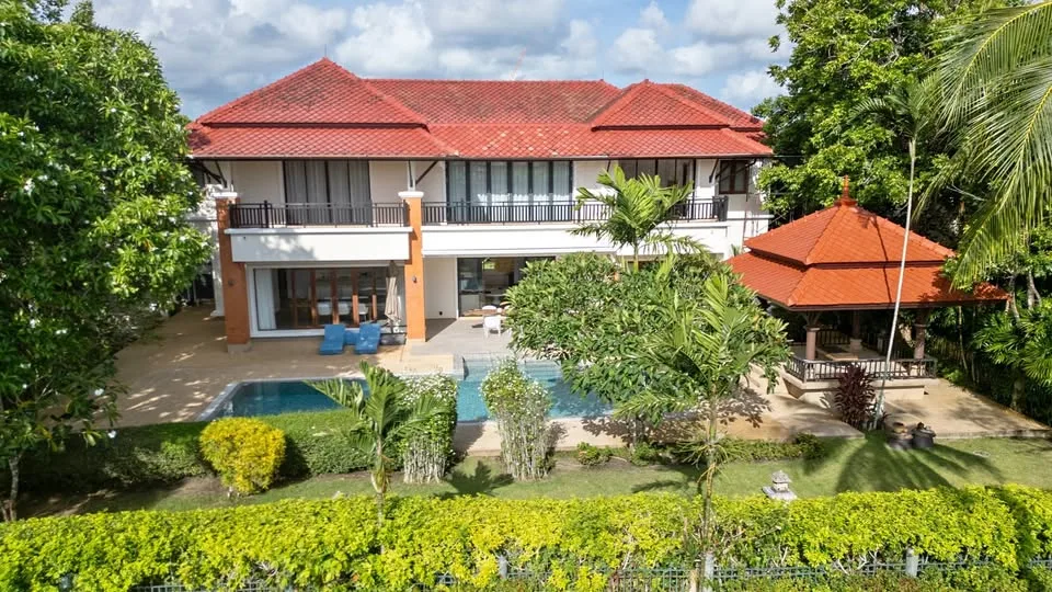 Роскошный дом с 5 спальнями в аренду в Laguna Village Residences