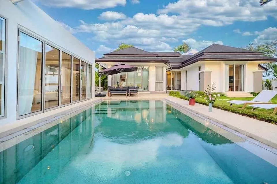 Luxury 5-Bedroom Pool Villa for Rent in Laguna Area