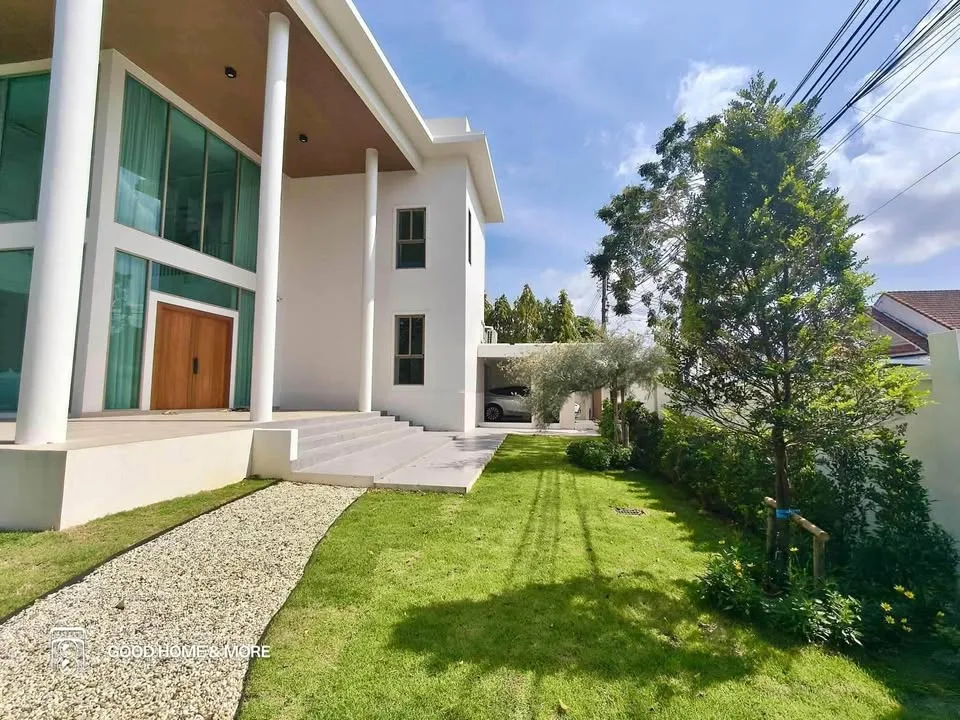 Новая отремонтированная вилла с 4 спальнями в аренду в Anuphas Golf Ville, Kathu