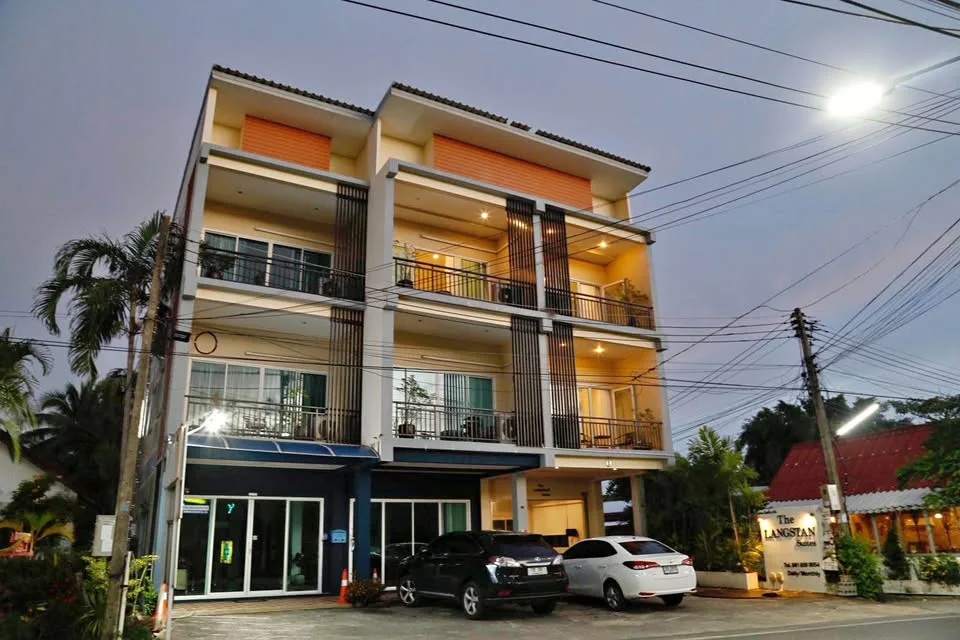 1 Bed 1 Bath Apartment at The Langstan Suites