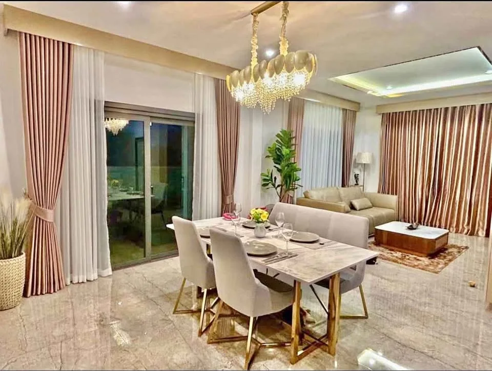 Апартаменты с 4 спальнями и 3 ванными в аренду в Supalai Lake Ville, Пхукет
