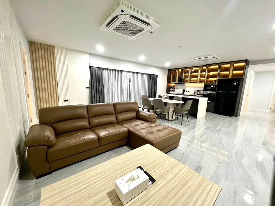 Роскошная 3-комнатная квартира в аренду в Phanason Green Place, Пхукет