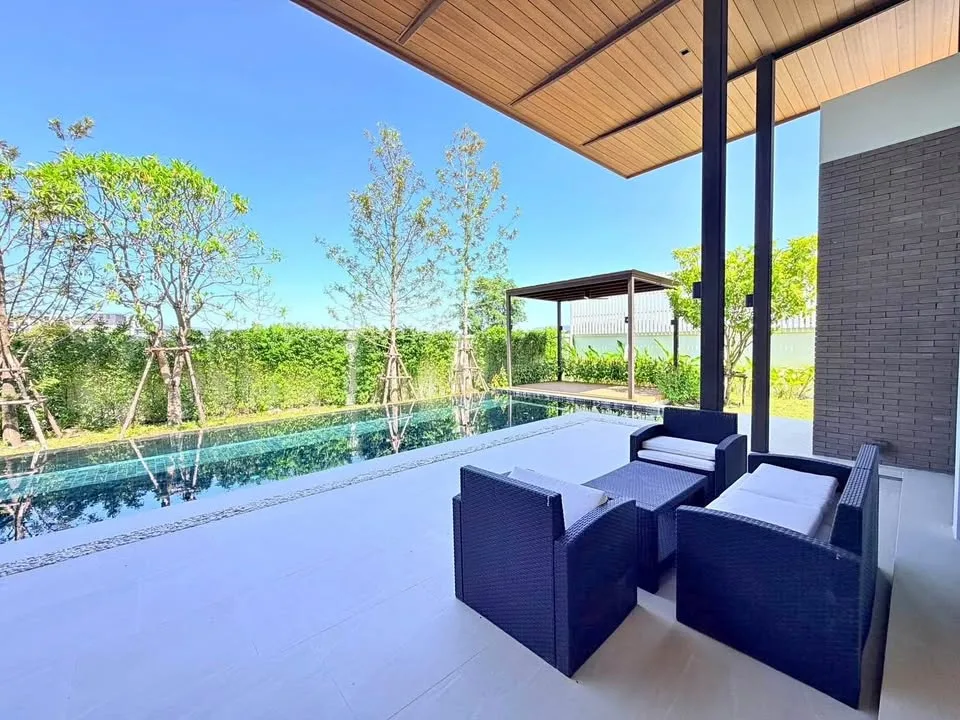 Современная роскошная вилла с 3 спальнями, бассейном и садом
