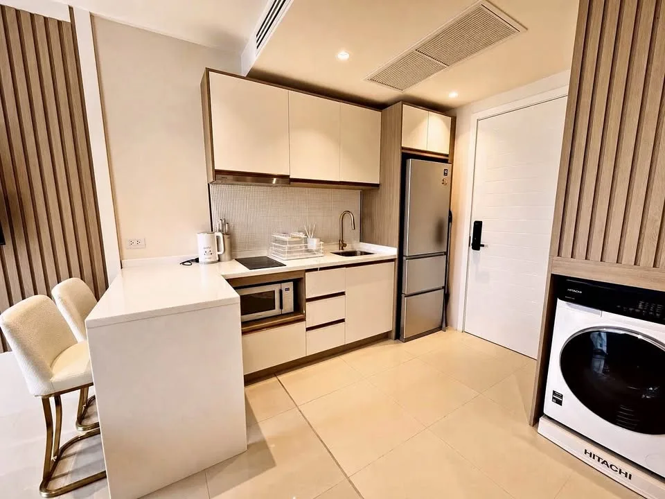 Роскошная студия в аренду в The City Condo, Kathu