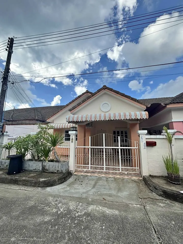 Вилла с 3 спальнями и 2 ванными в аренду в Phuket Villa California