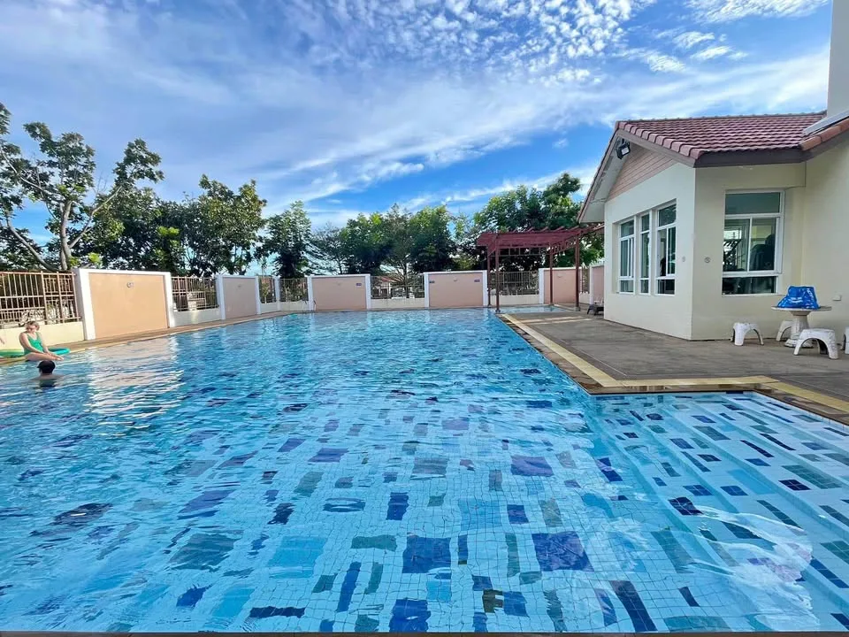Вилла с 3 спальнями и 2 ванными в аренду в Villa Chaofa 2, Вичит
