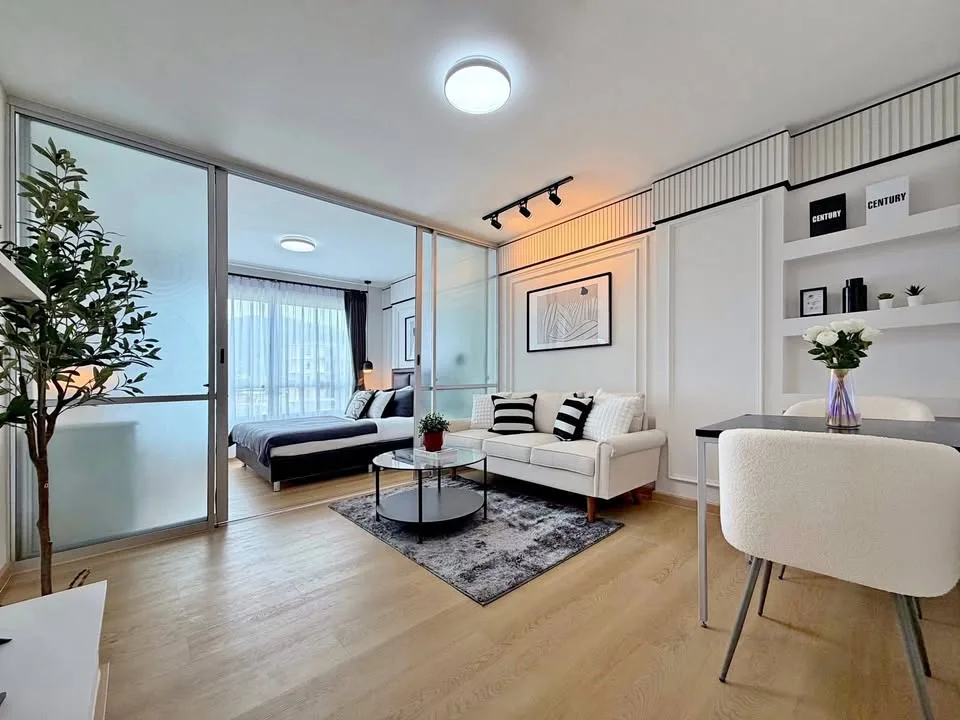 1-Комнатная квартира с видом на бассейн в Dcondo Kathu Patong