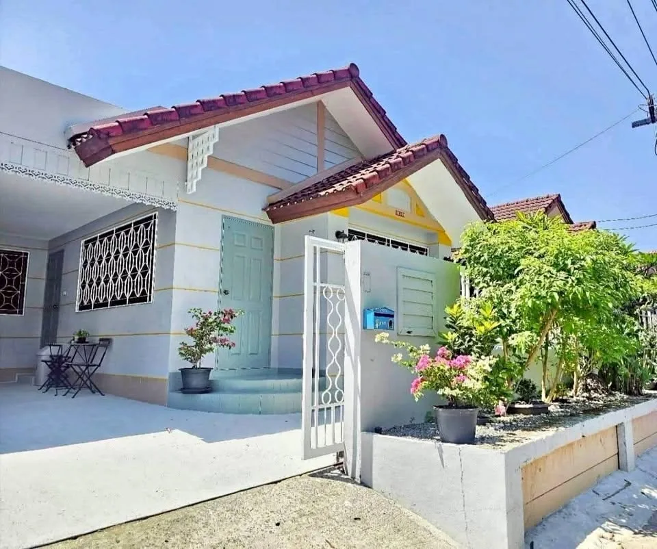 Дом с 3 спальнями и 2 ванными в аренду в Wongchaloem Garden Ville, Най Ян