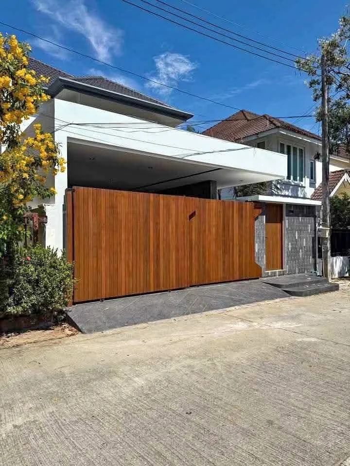 Вилла с бассейном 3 спальни в Patak Villa, Чалонг в аренду