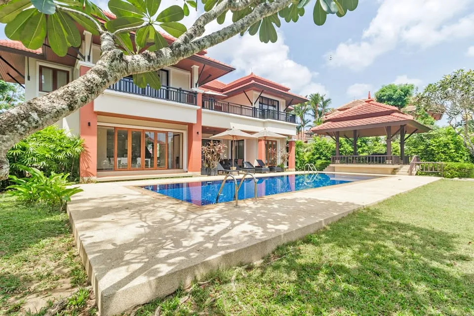 Вилла с 4 спальнями и бассейном в Angsana Laguna Phuket на аренду