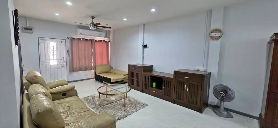 Вилла с 3 спальнями и 2 ванными в аренду | Phuket Villa Suanluang