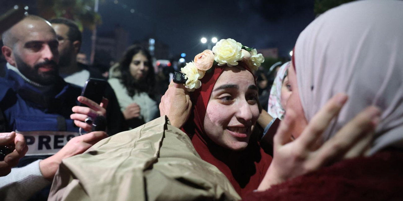 90 prisonniers palestiniens libérés après la libération de trois otages israéliennes