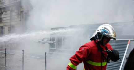 A Dijon, la médiathèque Champollion brûle pour la deuxième fois en deux semaines