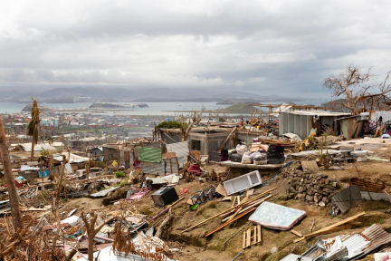 « A Mayotte ou Valence, en Espagne, il serait réducteur d’attribuer la gravité des dégâts matériels et humains uniquement au changement climatique »