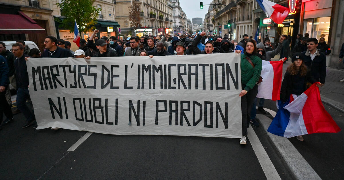 A Paris, l’extrême droite défile en criant son racisme