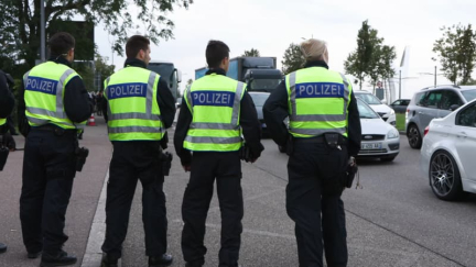 Allemagne: un homme condamné à huit ans de prison pour avoir attaqué un poste de police à la machette