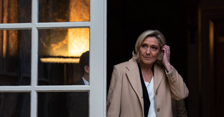 antisystème ou rassurante, le dilemme de Marine Le Pen – Libération