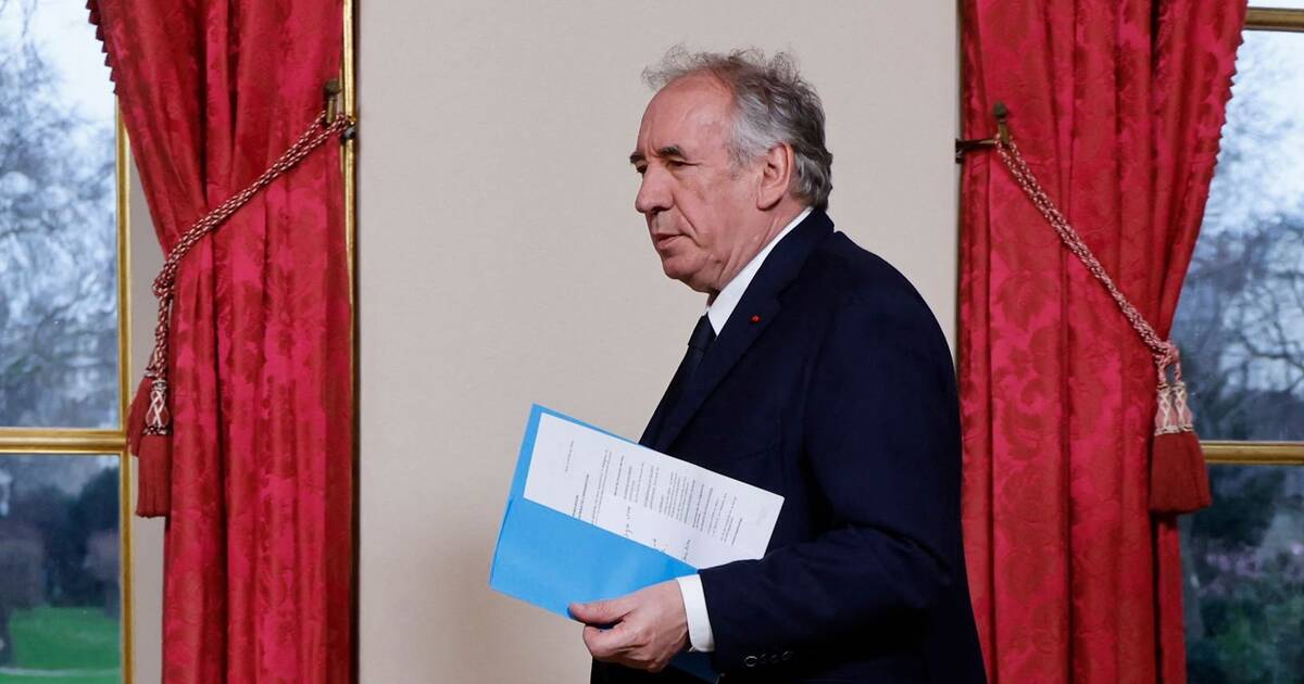 Au premier jour des négociations sur les retraites, Bayrou agite l’idée d’un référendum, FO claque la porte