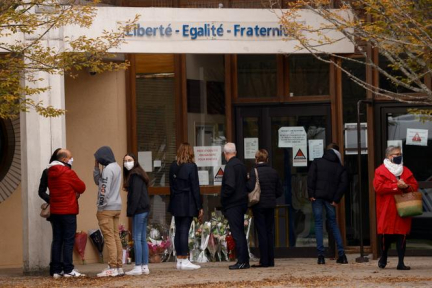 Au procès de l’assassinat de Samuel Paty, la collégienne « emprisonnée » dans ses mensonges