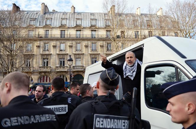 Au procès de l’assassinat de Samuel Paty, le « mode opératoire » de l’agitateur islamiste Abdelhakim Sefrioui