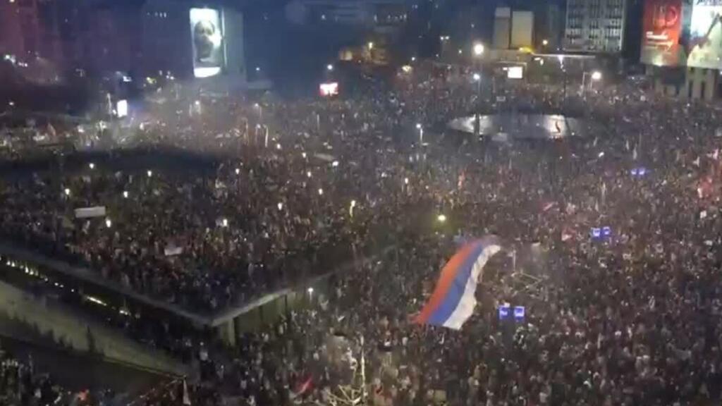 Between 275,000 and 325,000 rally in Belgrade for anti-corruption protest