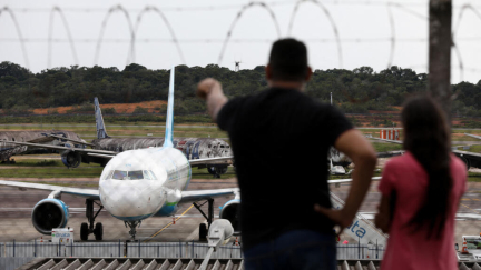 Brazil outraged after US deportees arrive handcuffed, Colombia to refuse US deportation flights