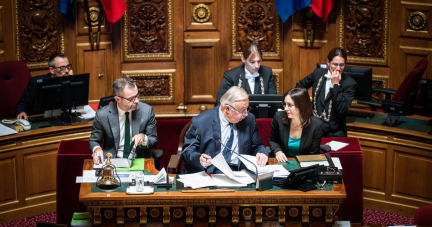 Budget de la Sécu : le Sénat vote une «contribution de solidarité» de 7 heures de travail sans rémunération par an