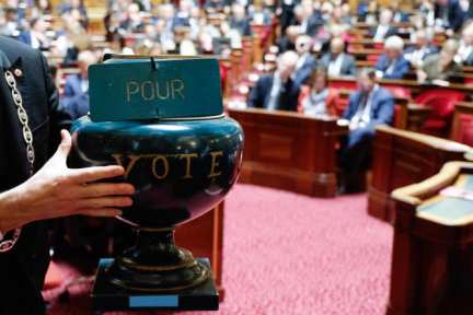 Budget : le nombre de fonctionnaires va augmenter malgré le déficit