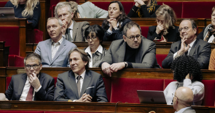 Censure : dans l’hémicycle, LFI et le PS se déchirent en direct